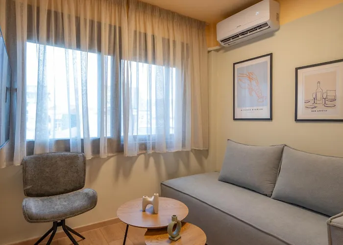 Ermou Boutique By Nest *